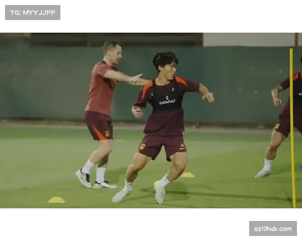 胡荷韬在亚冠比赛中不幸伤退 成都蓉城面临关键人员短缺困境